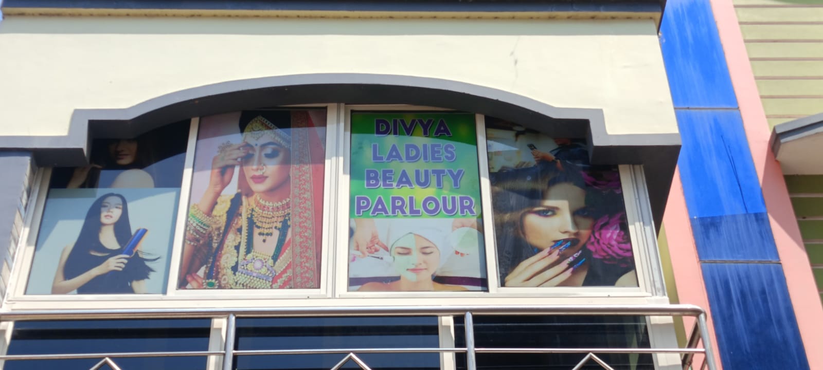 Divya Parlour Location - Pandra Square, Bhubaneswar, Odisha